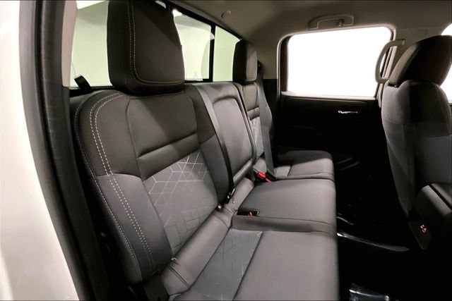 New 2025 Nissan Frontier SV image 33