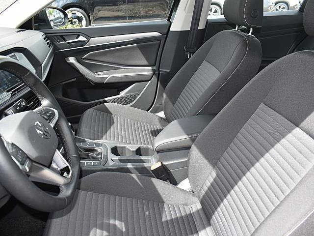 Used 2023 Volkswagen Jetta S image 10