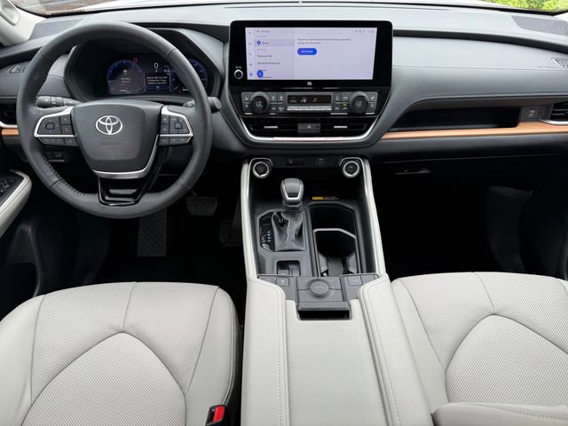 Used 2026 Toyota Grand Highlander Limited image 28