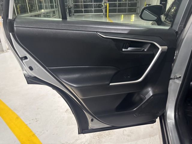 Used 2022 Toyota RAV4 XLE image 28