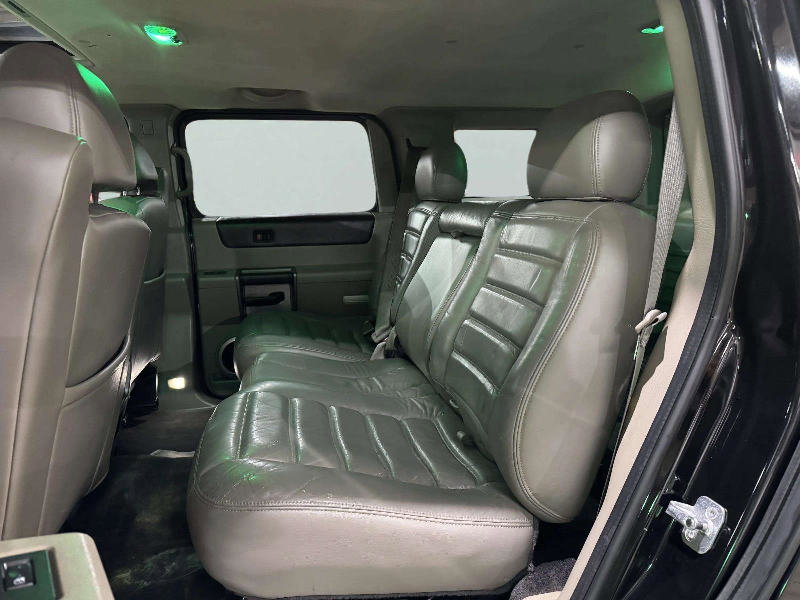 Used 2003 HUMMER H2 w/ Preferred Equipment Group AWD/4WD image 38