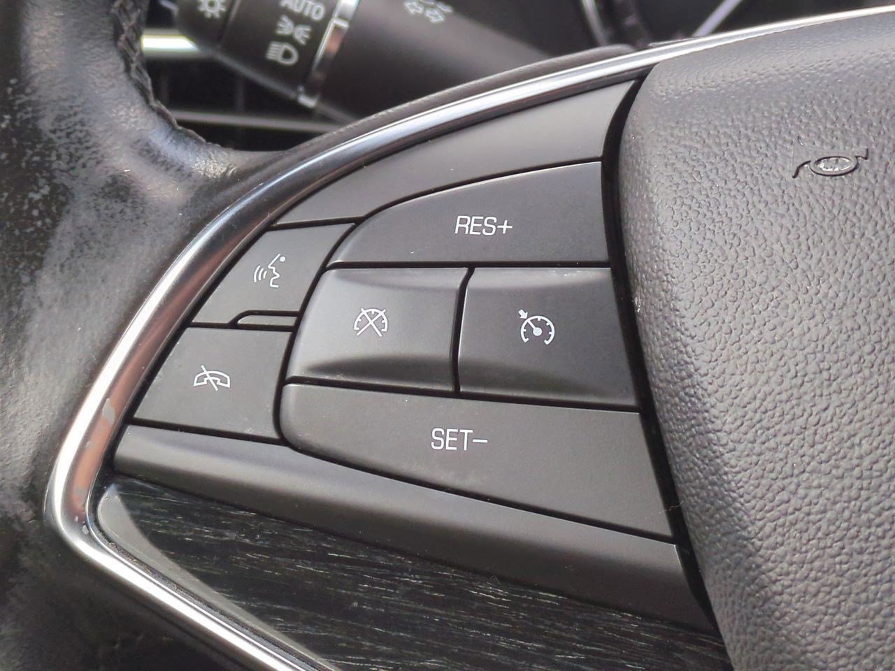 Certified 2023 Cadillac XT5 Premium Luxury image 19