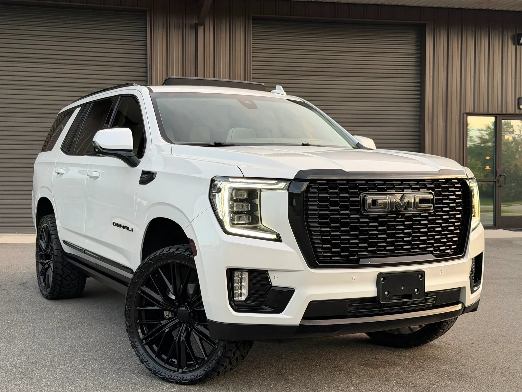 Used 2021 GMC Yukon Denali w/ Denali Ultimate Package
