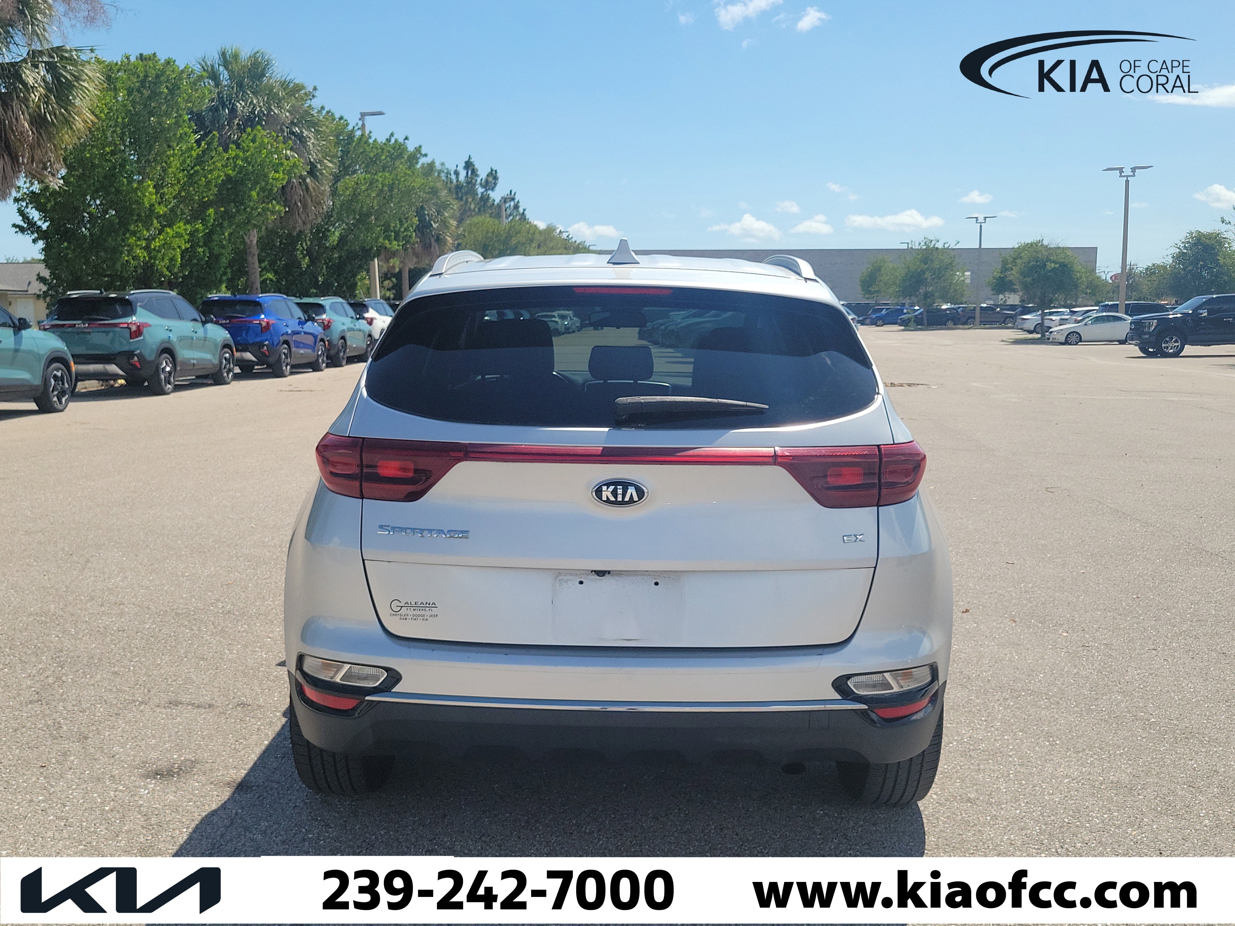 Used 2020 Kia Sportage EX FWD image 5