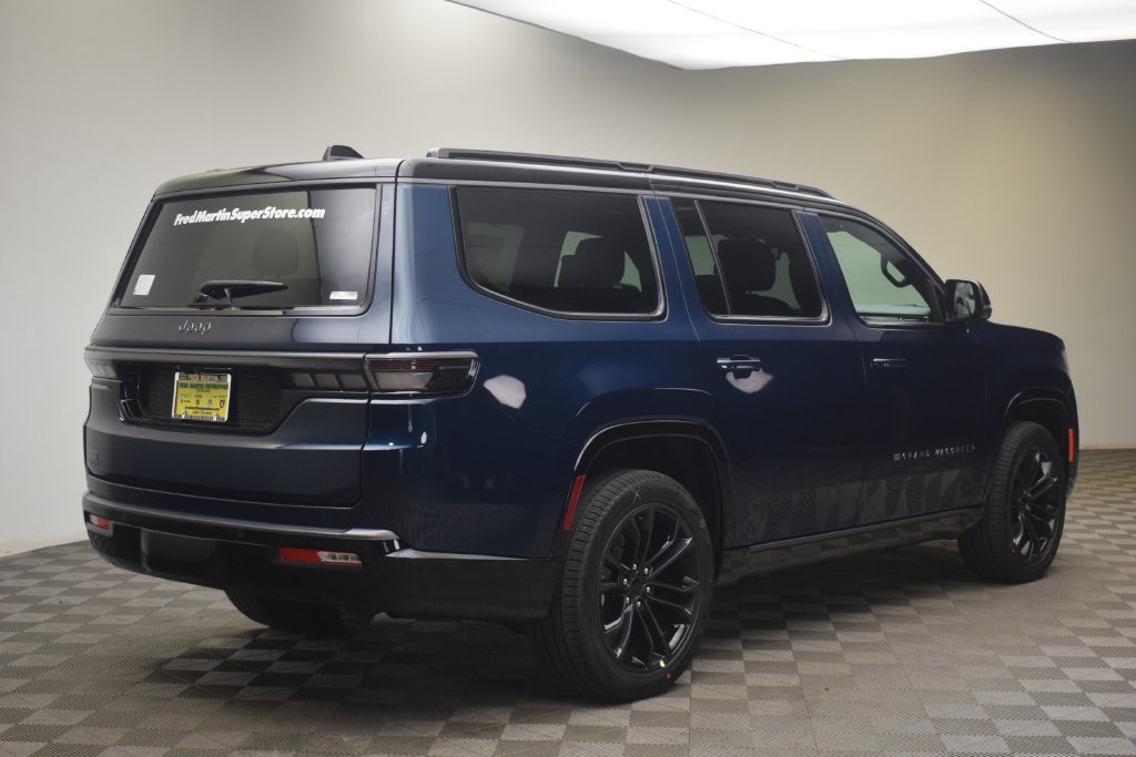 New 2026 Jeep Grand Wagoneer Summit w/ Rear Seat Video Group I AWD/4WD image 5