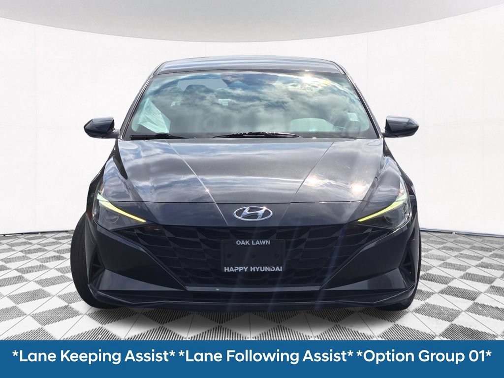 Used 2023 Hyundai Elantra SE w/ Cargo Package FWD image 4