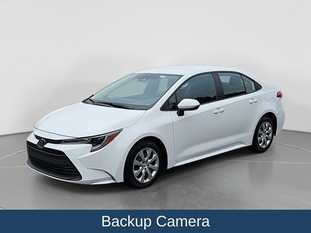 Used 2026 Toyota Corolla LE FWD image 4