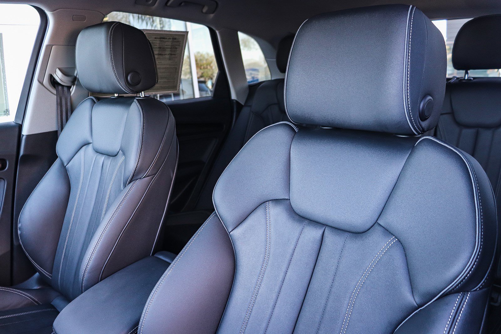 Used 2024 Audi Q5 2.0T Premium image 23