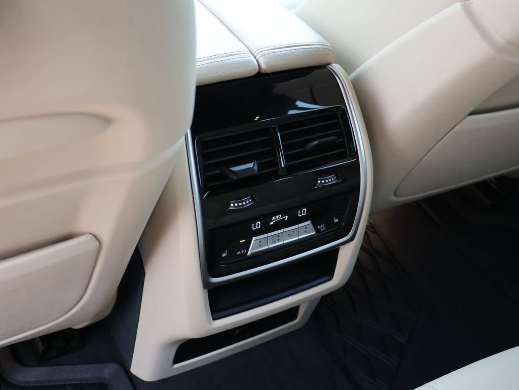 Used 2022 BMW X5 M50i w/ Executive Package AWD/4WD image 12