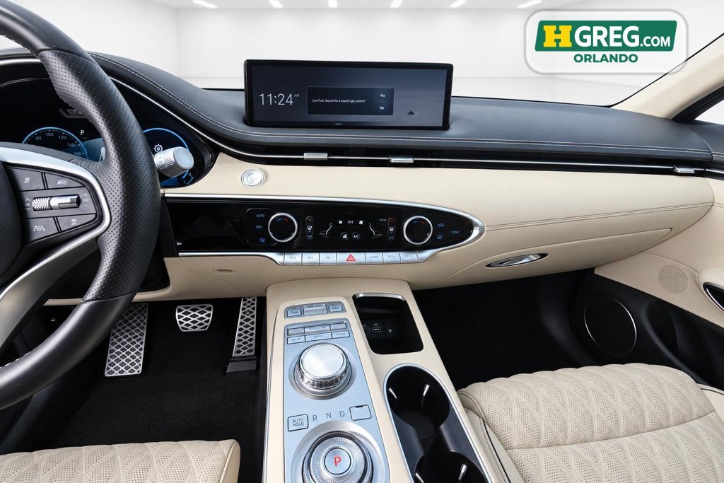 Used 2023 Genesis GV70 3.5T Sport w/ Sport Prestige Package AWD/4WD image 14