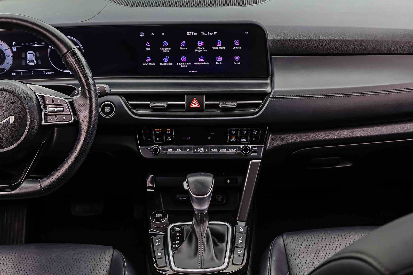 Certified 2024 Kia Seltos SX w/ SX Sunroof Package AWD/4WD image 10