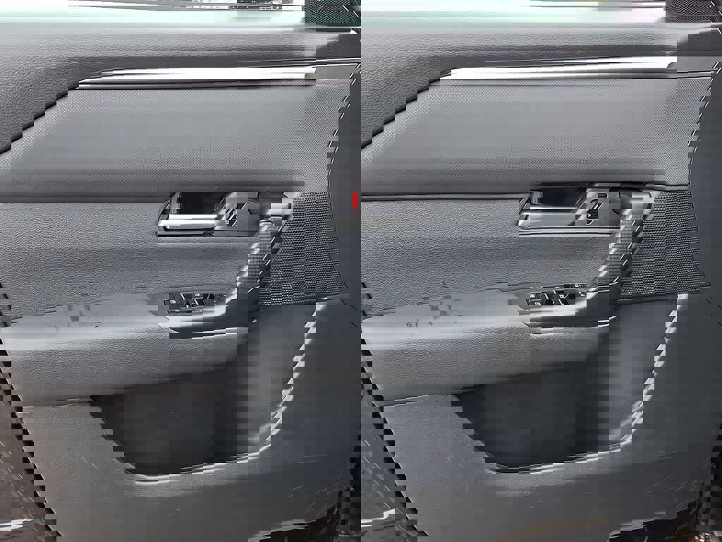 Used 2025 MAZDA CX-50 AWD 2.5 S w/ Preferred Package image 12