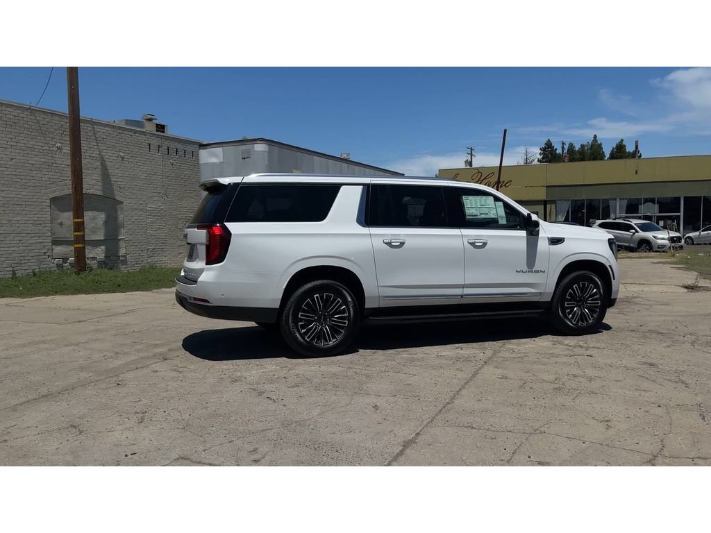 New 2026 GMC Yukon XL Elevation AWD/4WD image 3