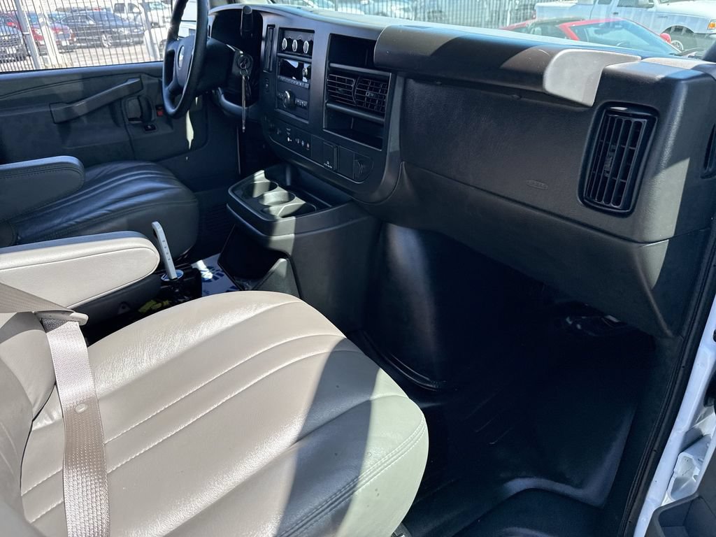 Used 2025 Chevrolet Express 2500 Extended w/ Driver Convenience Package RWD image 28