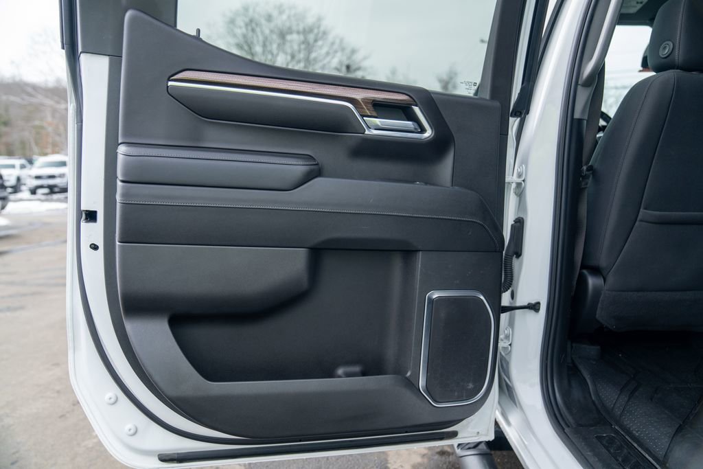 Used 2023 Chevrolet Silverado 1500 RST w/ Redline Edition image 15