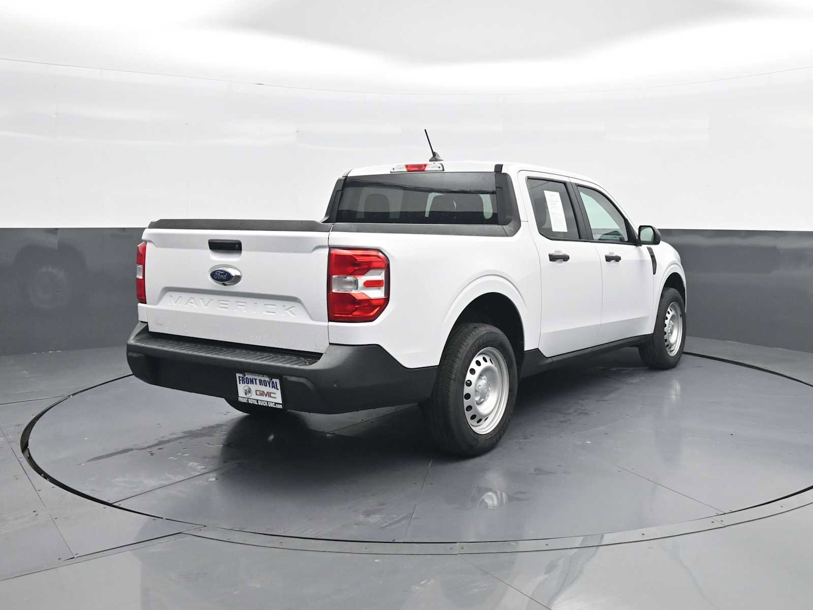 Used 2023 Ford Maverick XL image 7