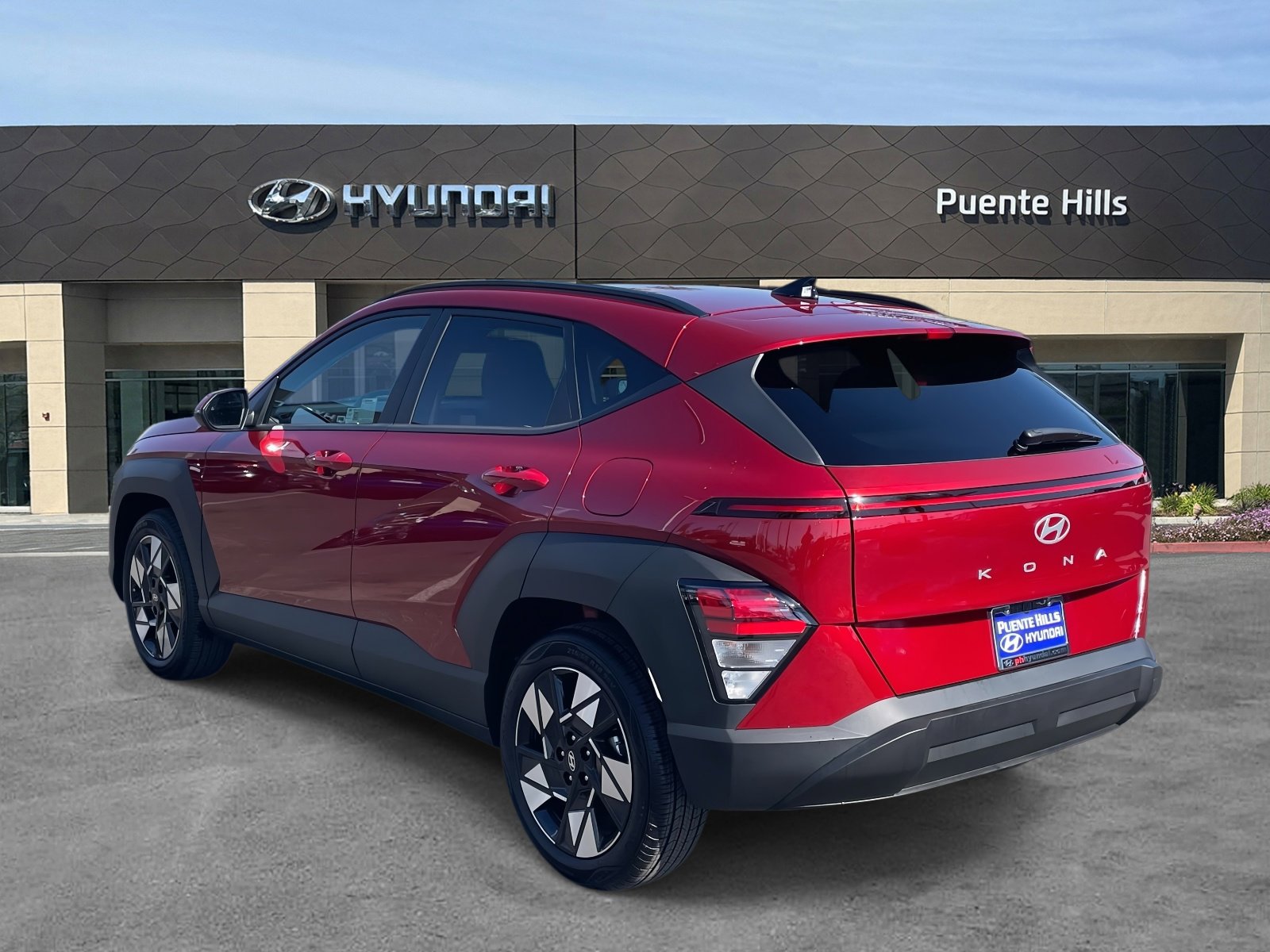 Certified 2025 Hyundai Kona SEL image 4