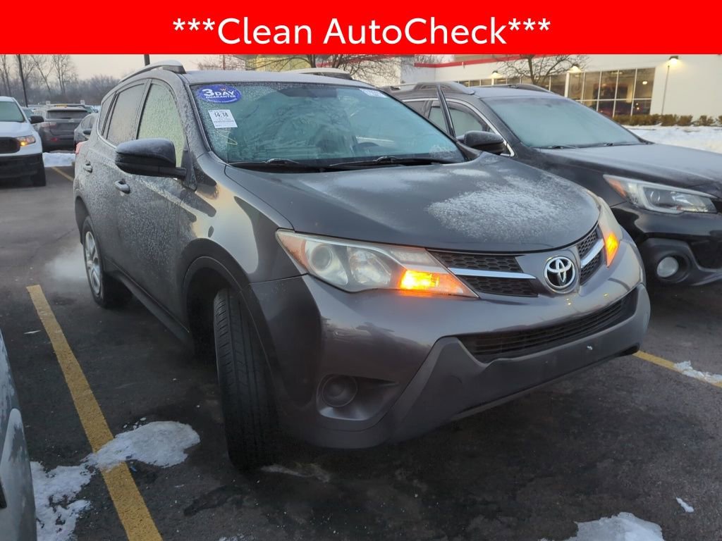 Used 2014 Toyota RAV4 LE image 3