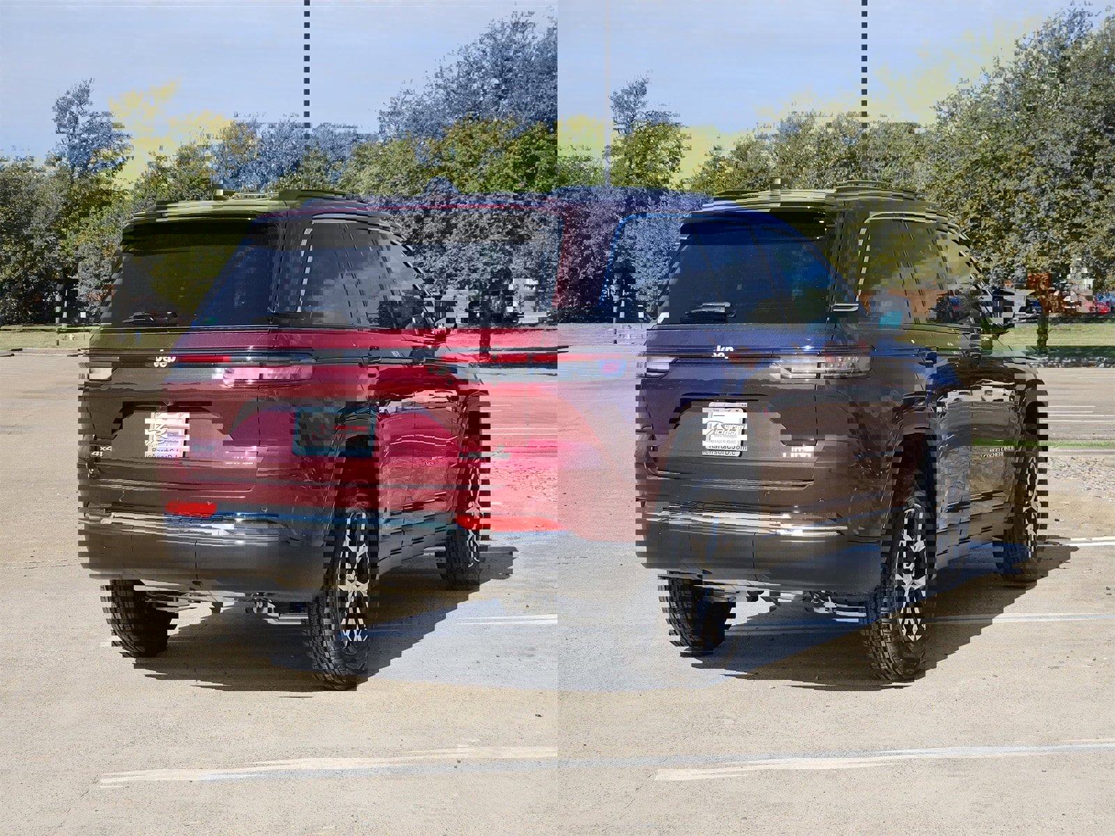 New 2025 Jeep Grand Cherokee Limited w/ Trailer Tow Package image 4