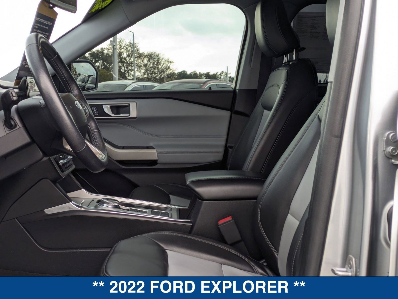 Certified 2022 Ford Explorer XLT w/ Equipment Group 202A image 22
