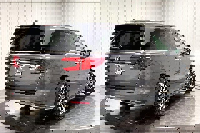Used 2024 Honda Odyssey EX-L image 13
