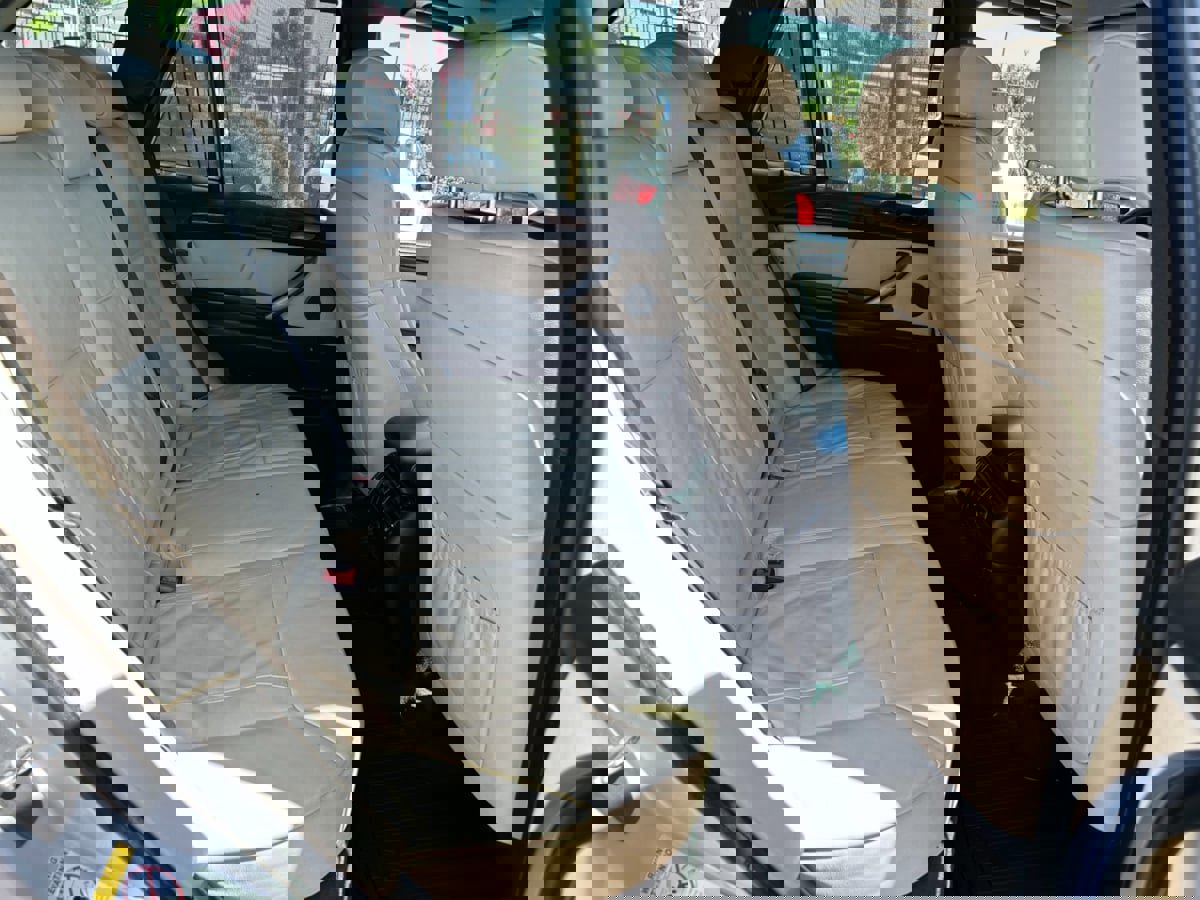 Used 2006 BMW X5 4.8is image 22