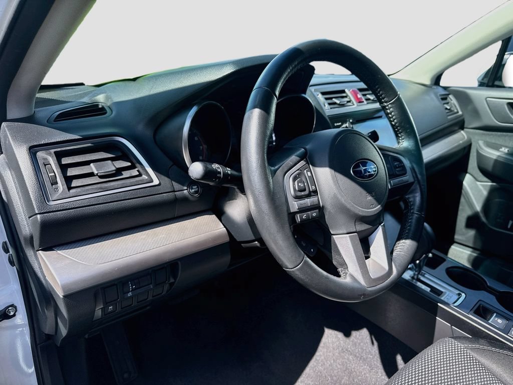 Used 2015 Subaru Outback 2.5i Premium w/ Popular Package #2 AWD/4WD image 5