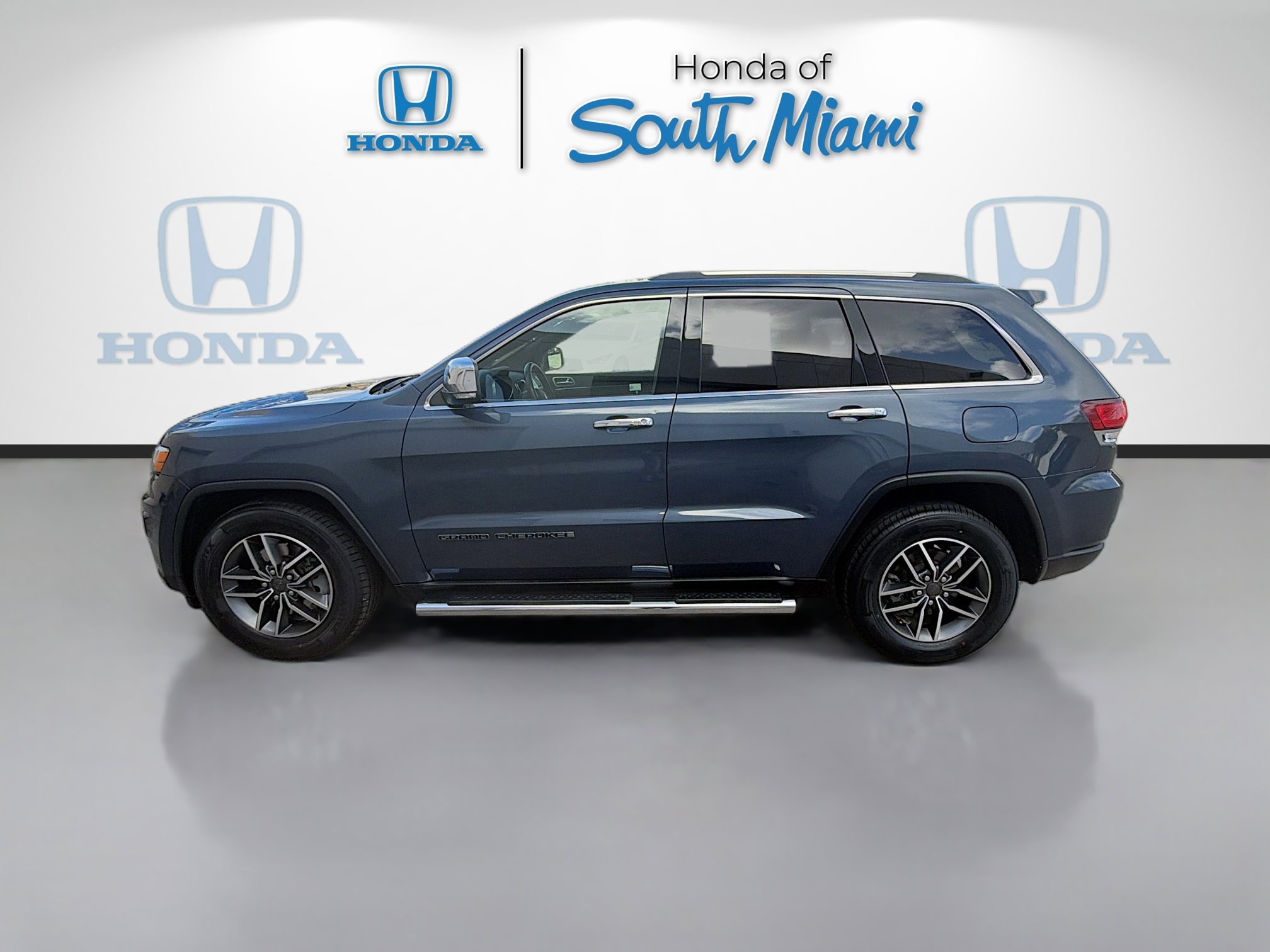 Used 2021 Jeep Grand Cherokee Limited w/ Sun & Sound Group RWD image 4