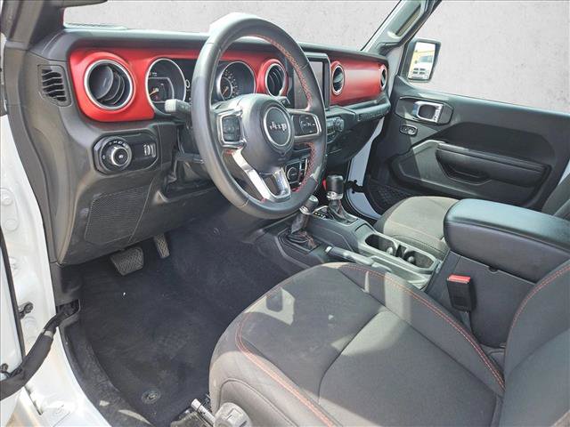 Used 2023 Jeep Wrangler Unlimited Rubicon AWD/4WD image 16
