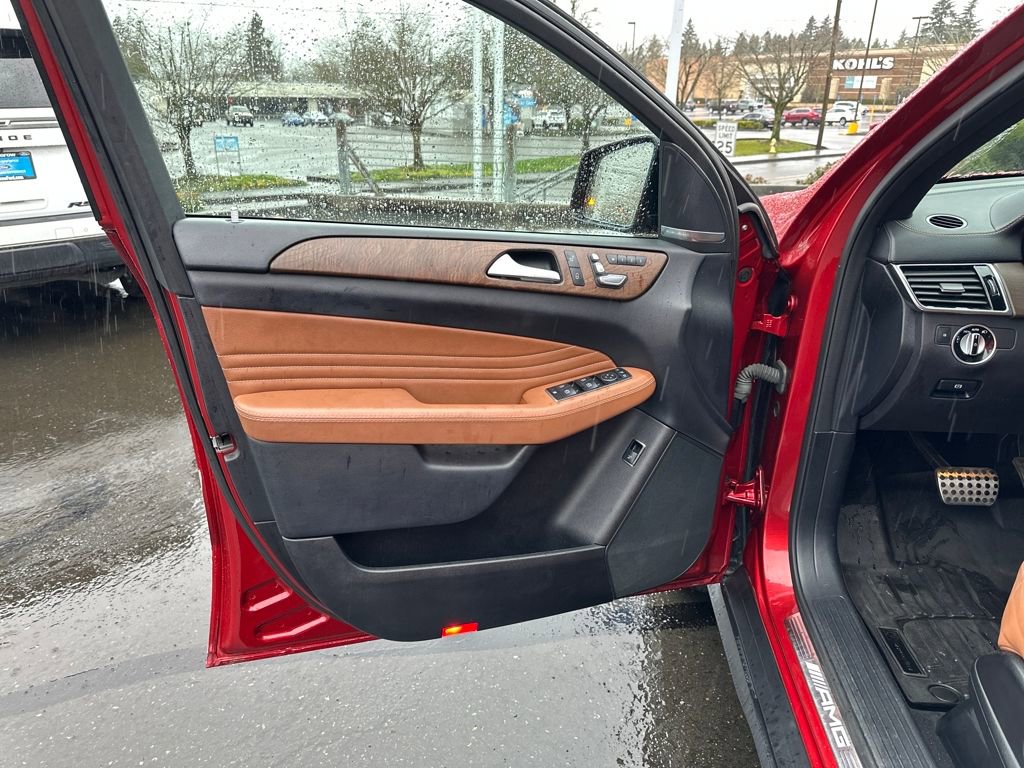 Used 2017 Mercedes-Benz GLE 43 AMG 4MATIC Coupe image 11