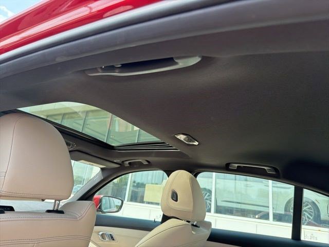 Used 2022 BMW 330i xDrive Sedan w/ Premium Package 2 image 20