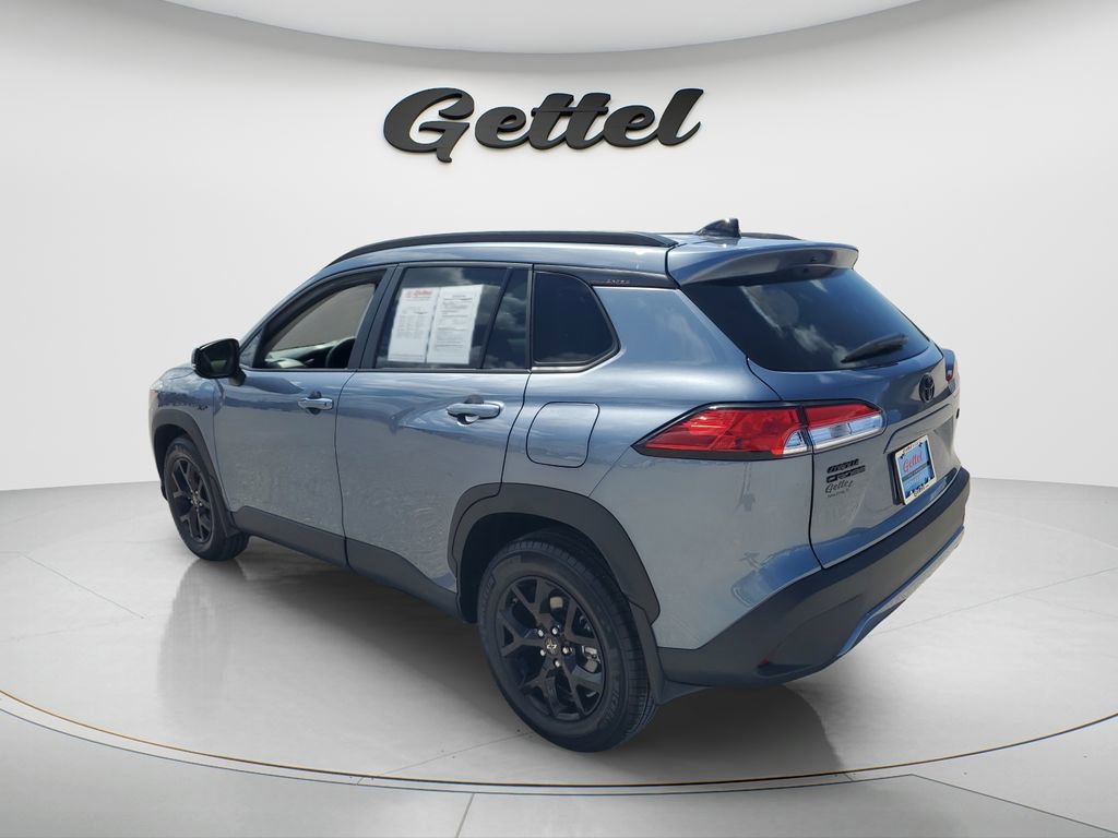 Certified 2025 Toyota Corolla Cross LE image 6
