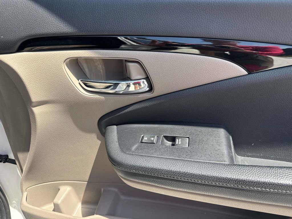 Used 2019 Honda Pilot Elite image 21