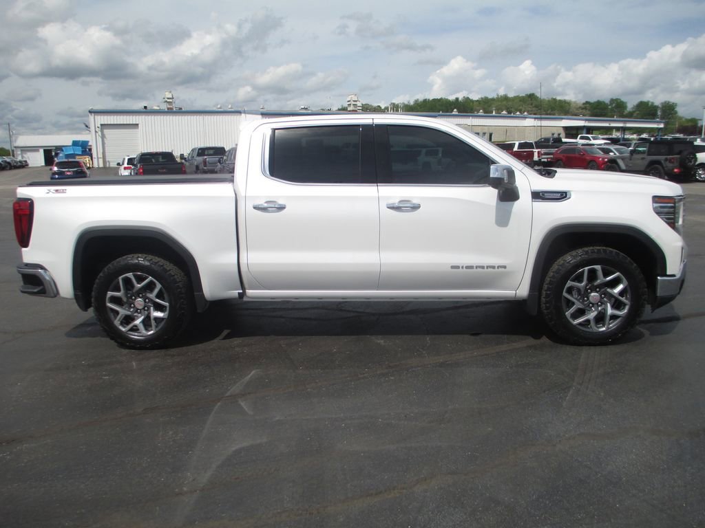 Used 2023 GMC Sierra 1500 SLT w/ SLT Convenience Package AWD/4WD image 5