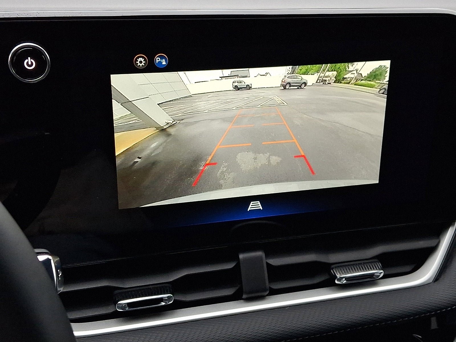 Used 2025 Chevrolet Equinox LT AWD/4WD image 18