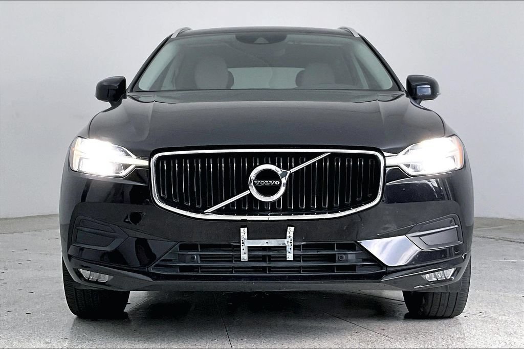 Used 2021 Volvo XC60 T5 Momentum w/ Protection Package Premier AWD/4WD image 2