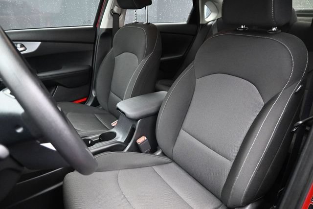 Used 2023 Kia Forte LXS FWD image 17