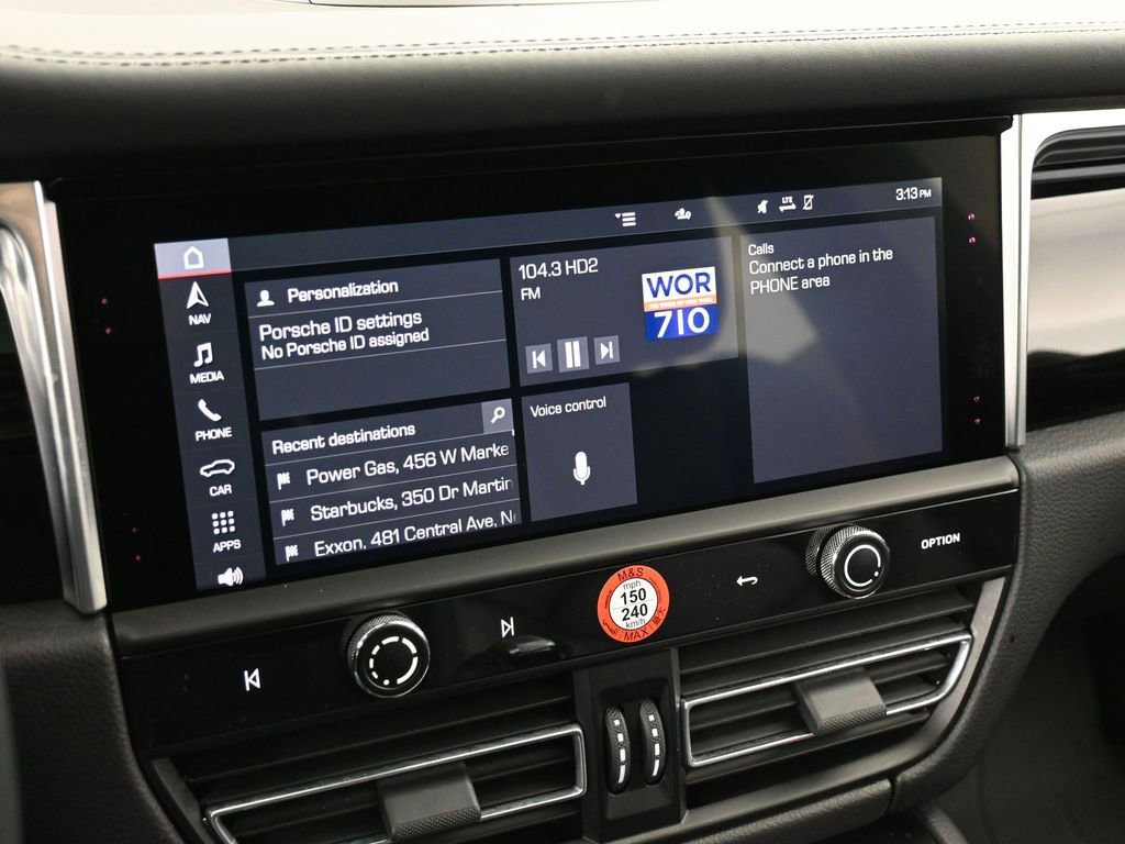 Certified 2023 Porsche Macan S image 22