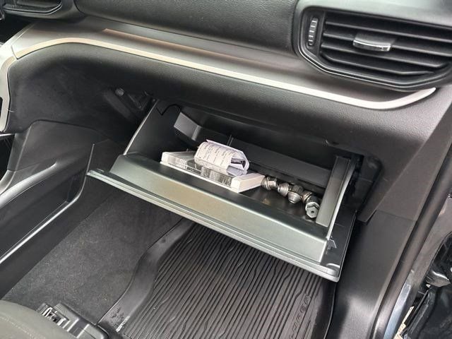 Used 2022 Ford Explorer XLT image 44