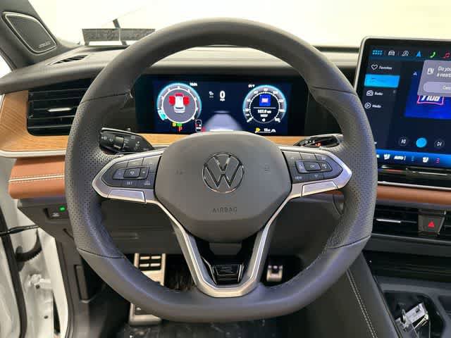 New 2026 Volkswagen Tiguan SEL R-Line AWD/4WD image 8