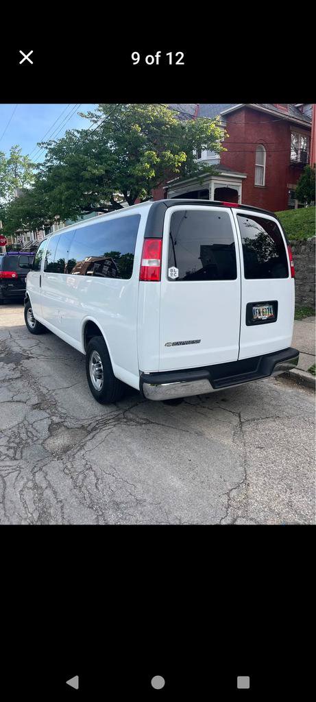Used 2020 Chevrolet Express 3500 LT w/ LT Preferred Equipment Group RWD image 5