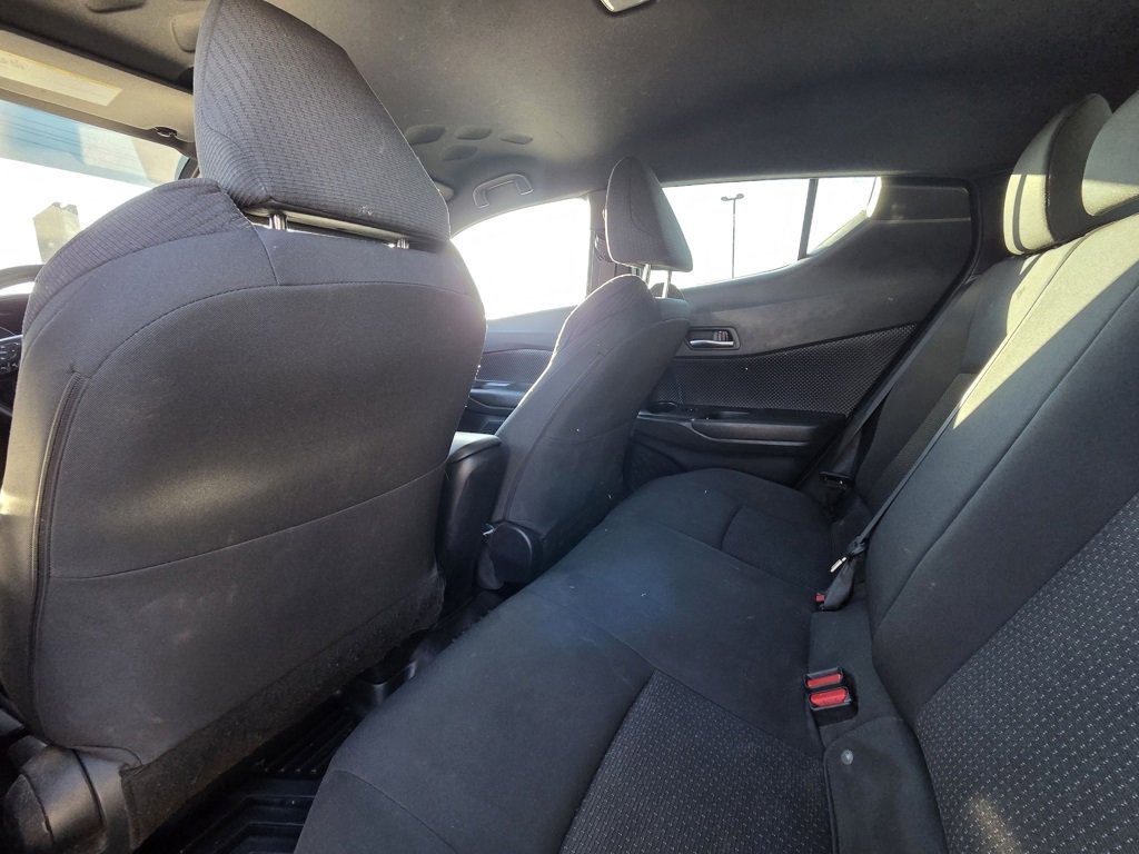 Used 2018 Toyota C-HR XLE image 26