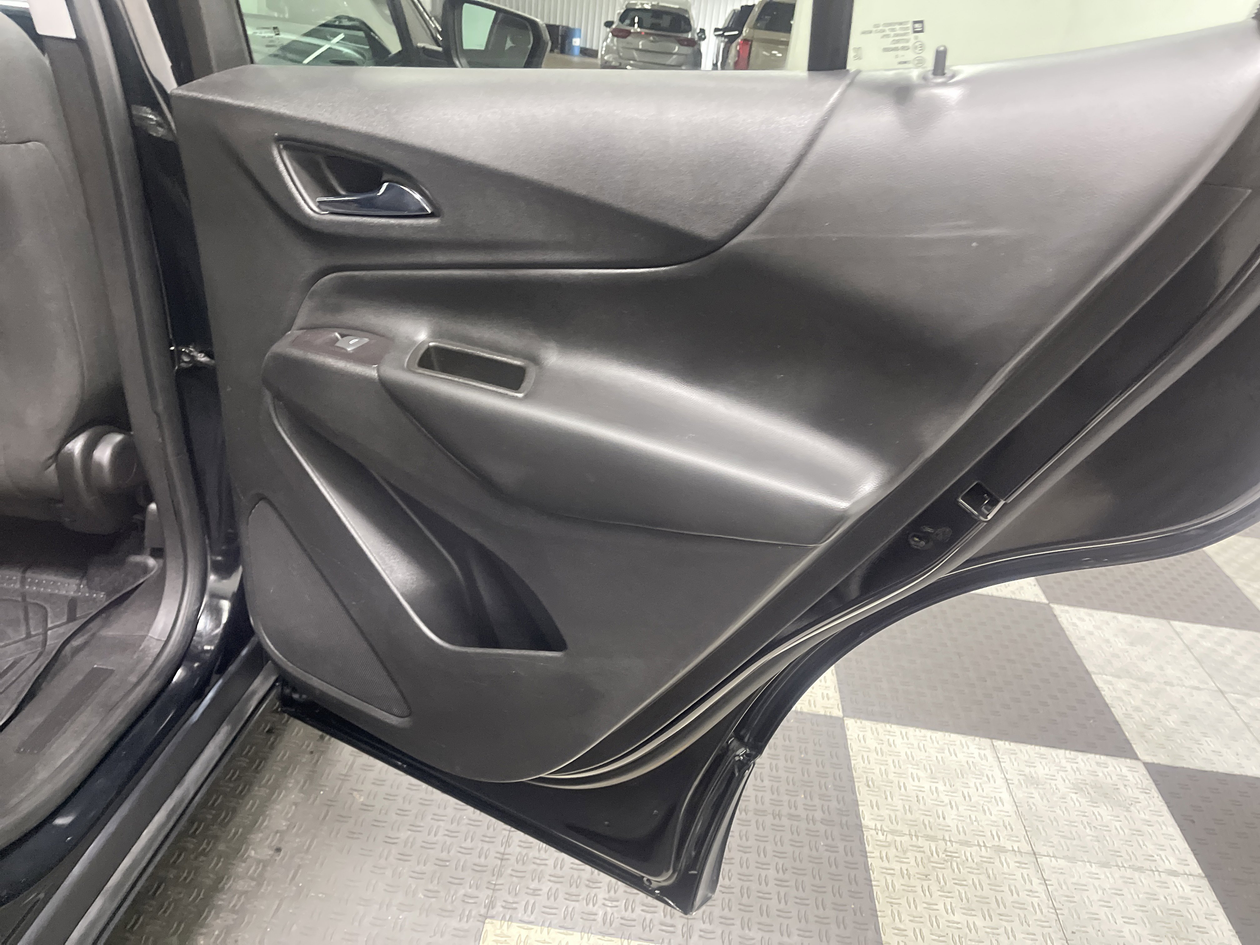 Used 2022 Chevrolet Equinox LT image 19