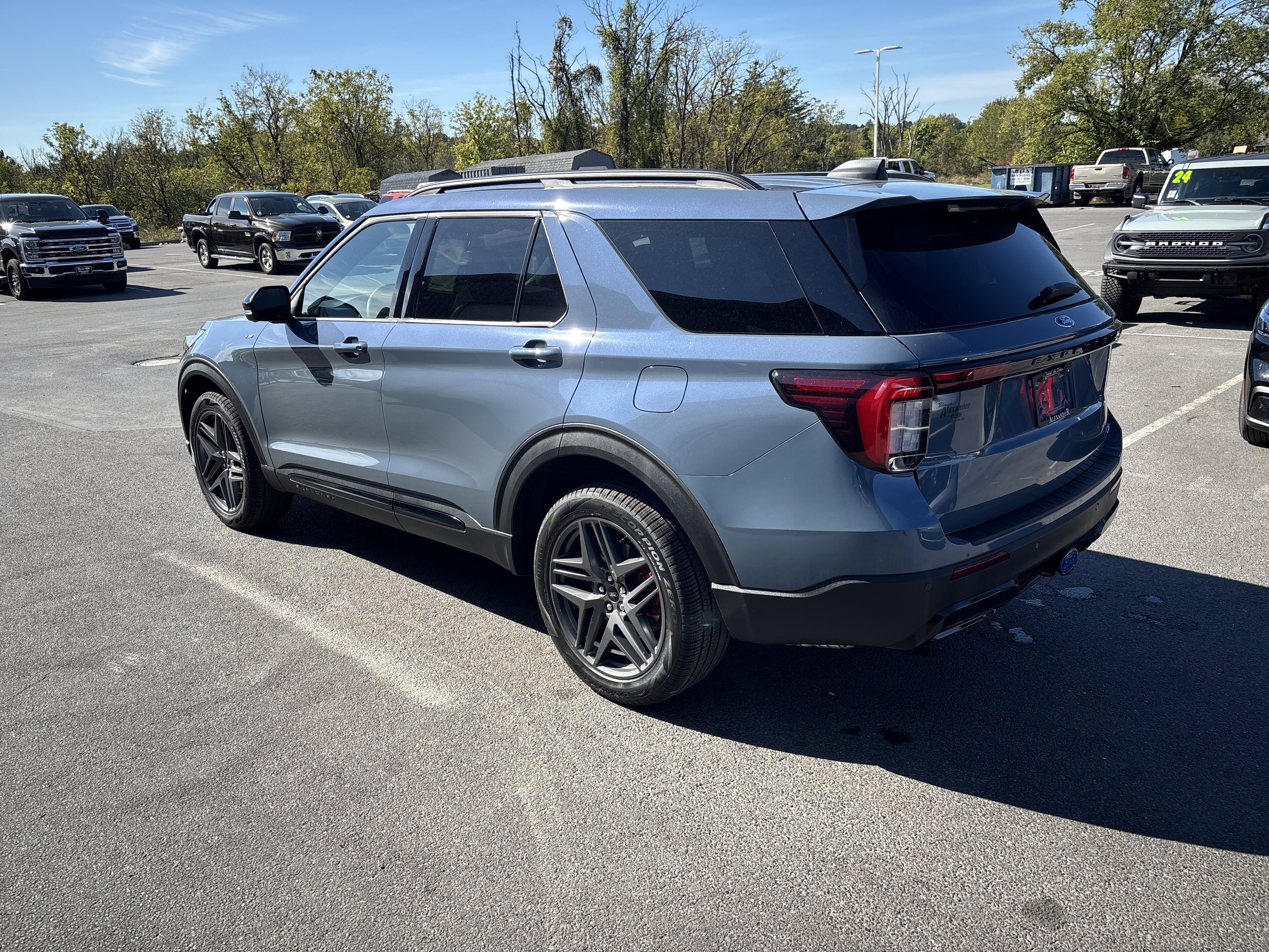 New 2025 Ford Explorer ST-Line image 6