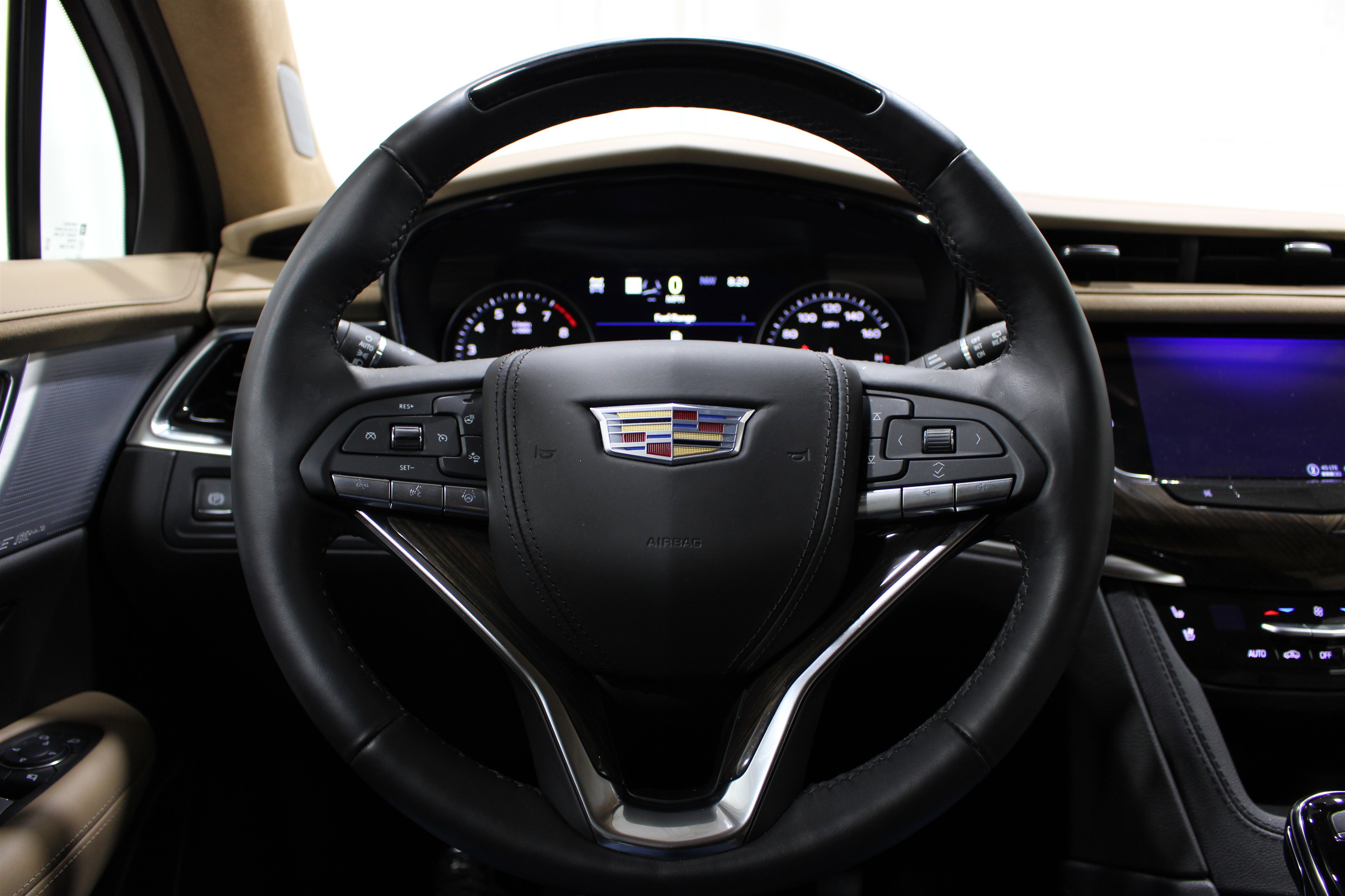 Certified 2025 Cadillac XT6 Premium Luxury w/ Platinum Package image 13