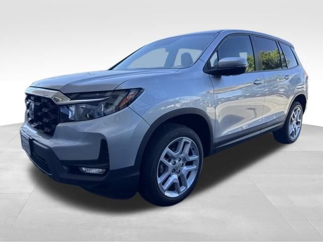 Used 2025 Honda Passport EX-L image 2