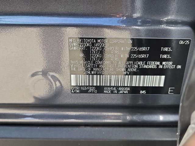 Used 2025 Toyota RAV4 LE image 34