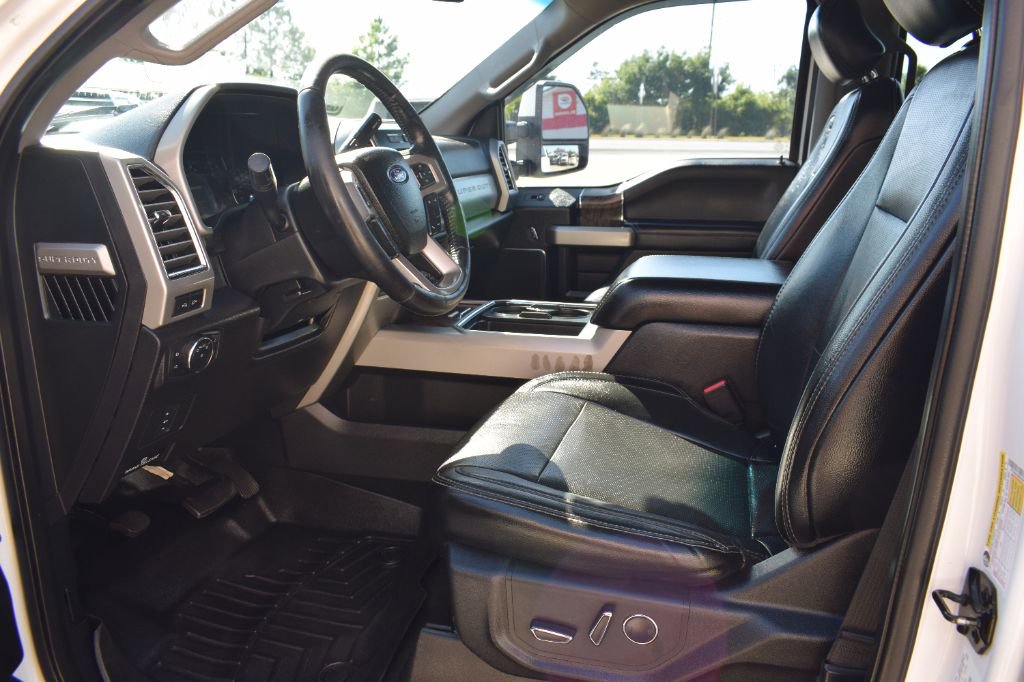 Used 2017 Ford F250 Lariat w/ FX4 Off-Road Package AWD/4WD image 8