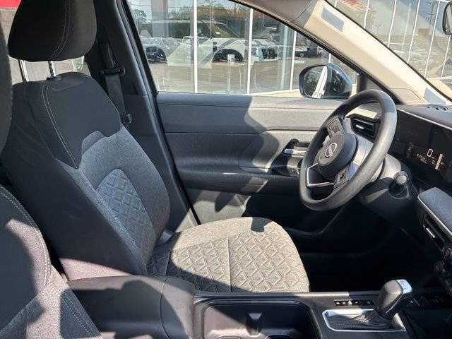 Used 2026 Nissan Kicks SV image 10