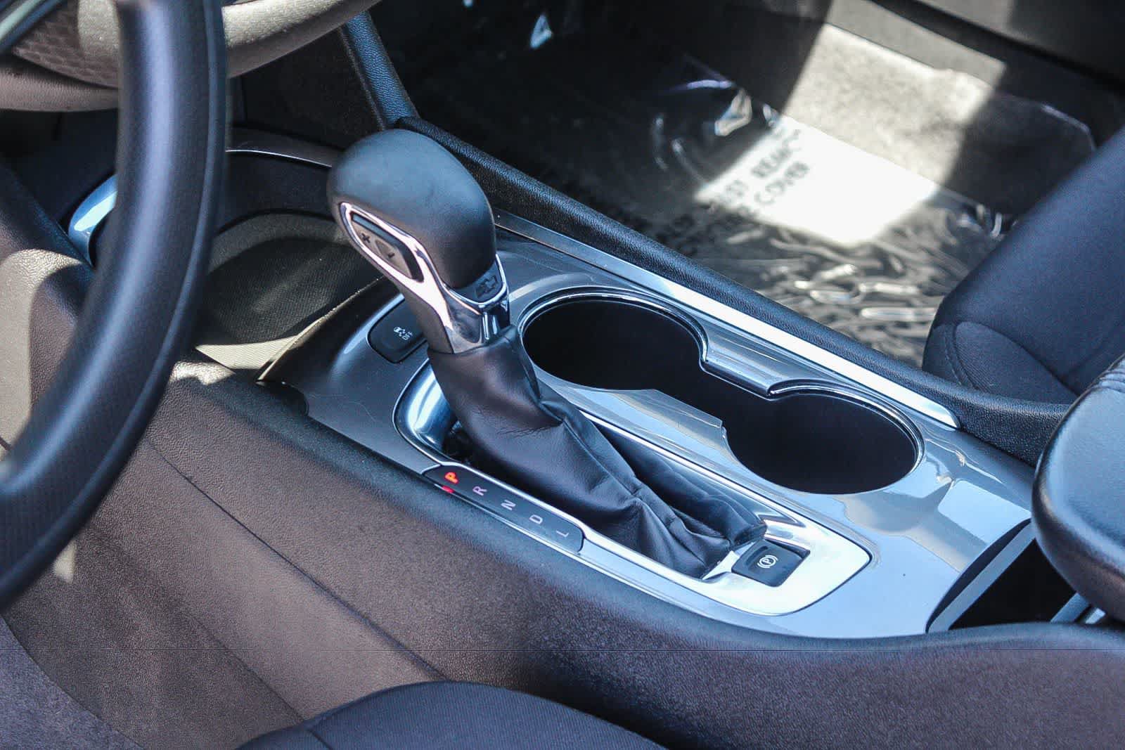 Used 2024 Chevrolet Malibu LT FWD image 24